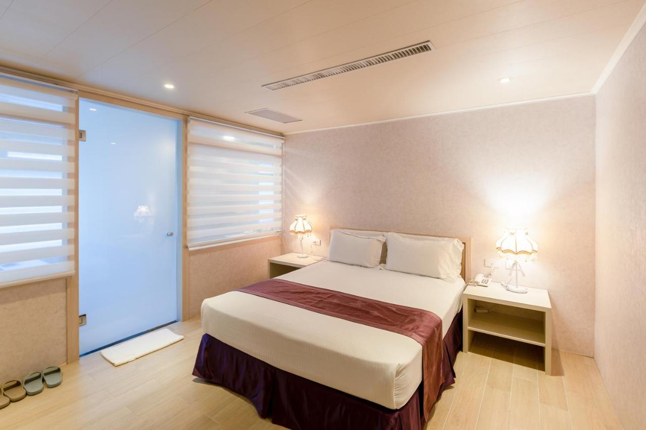 Yufuin Hot Spring Appartement Wulai Buitenkant foto